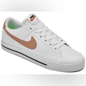 Nike court legacy wmns size 8.5